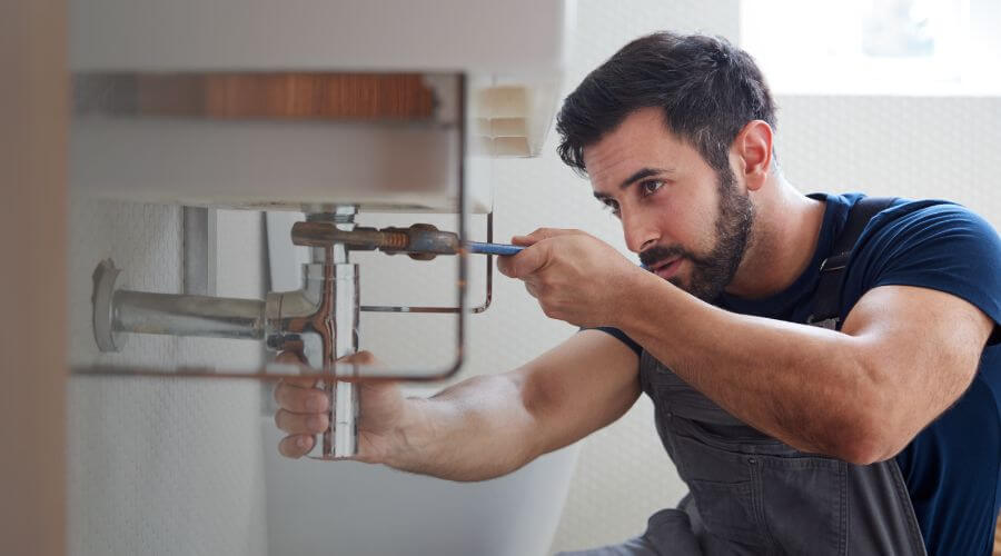Faucet repair for sink in Spencerville, IN